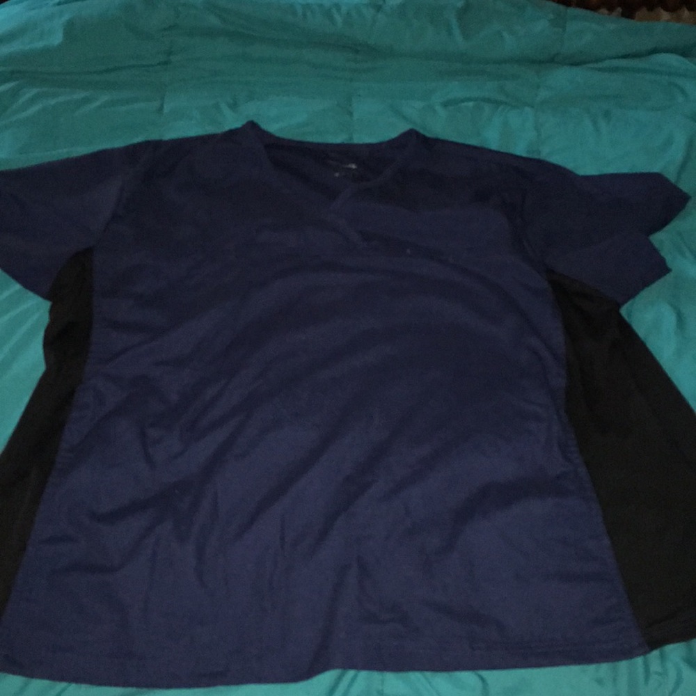 QQcherry scrub top